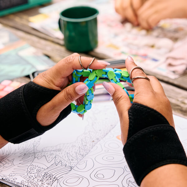 Finger splints and fidget